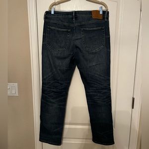 Men’s American Eagle jeans, slim straight. size 34x32